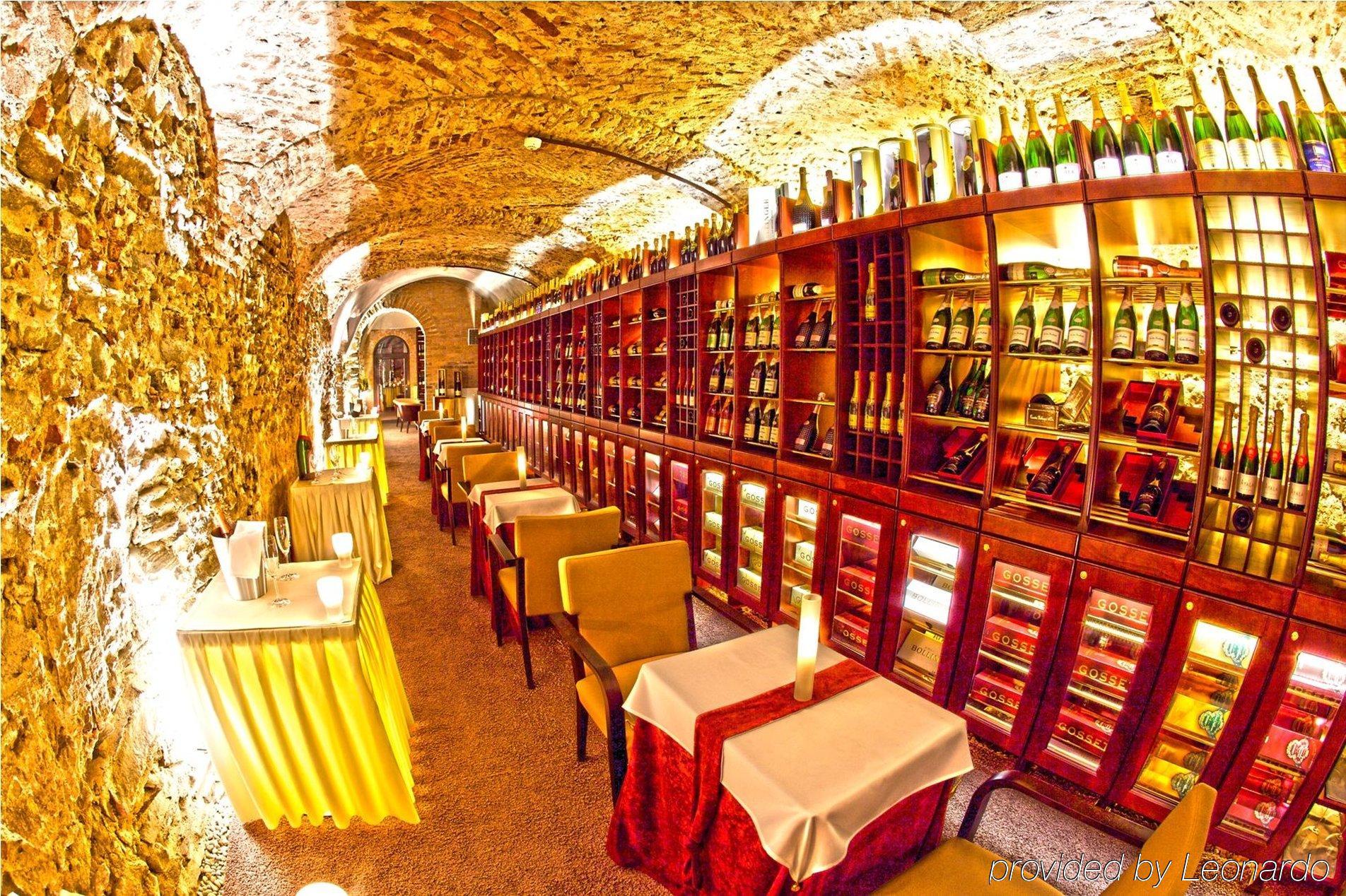 Boutique Hotel Zlaty Dukat โกชิเซ ร้านอาหาร รูปภาพ