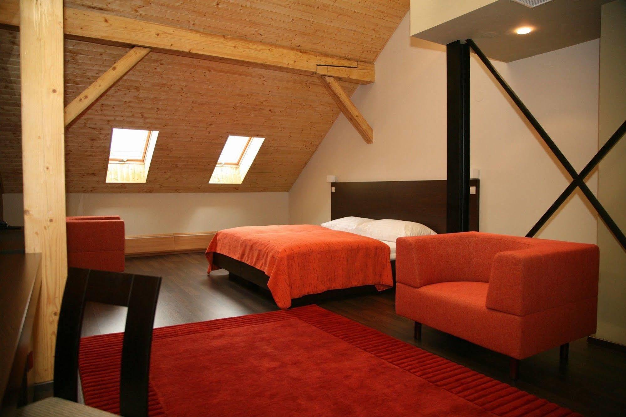 Boutique Hotel Zlaty Dukat โกชิเซ ภายนอก รูปภาพ